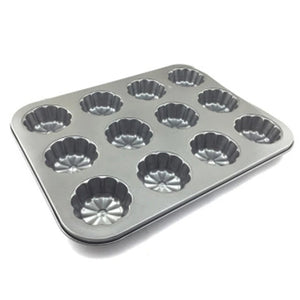 12 Cup Flower Muffin Pan