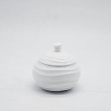 Load image into Gallery viewer, Hali Sugar Bowl with Lid
